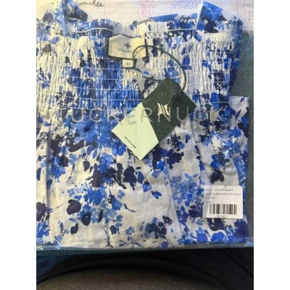 Tuckernuck Blue Meadows Tilly Blouse XS‎ NWT Floral Smocked Square Neck